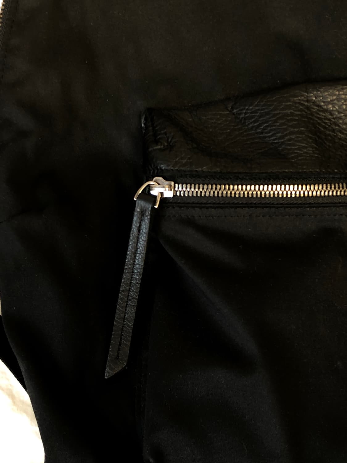 해칭룸 레더 데이팩 상품이미지3