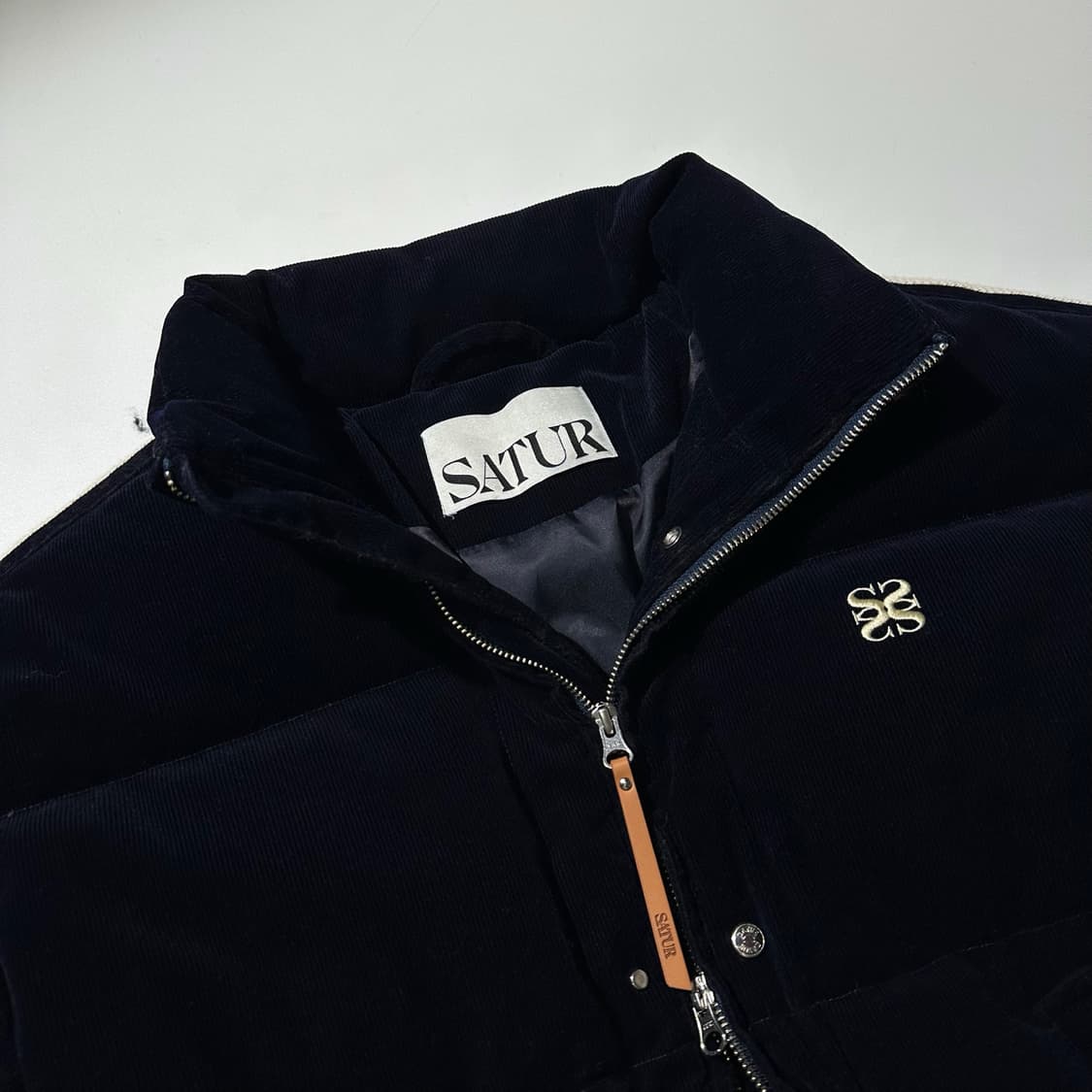 24fw 세터 로턴 코듀로이 덕다운 패딩 네이비 상품이미지5