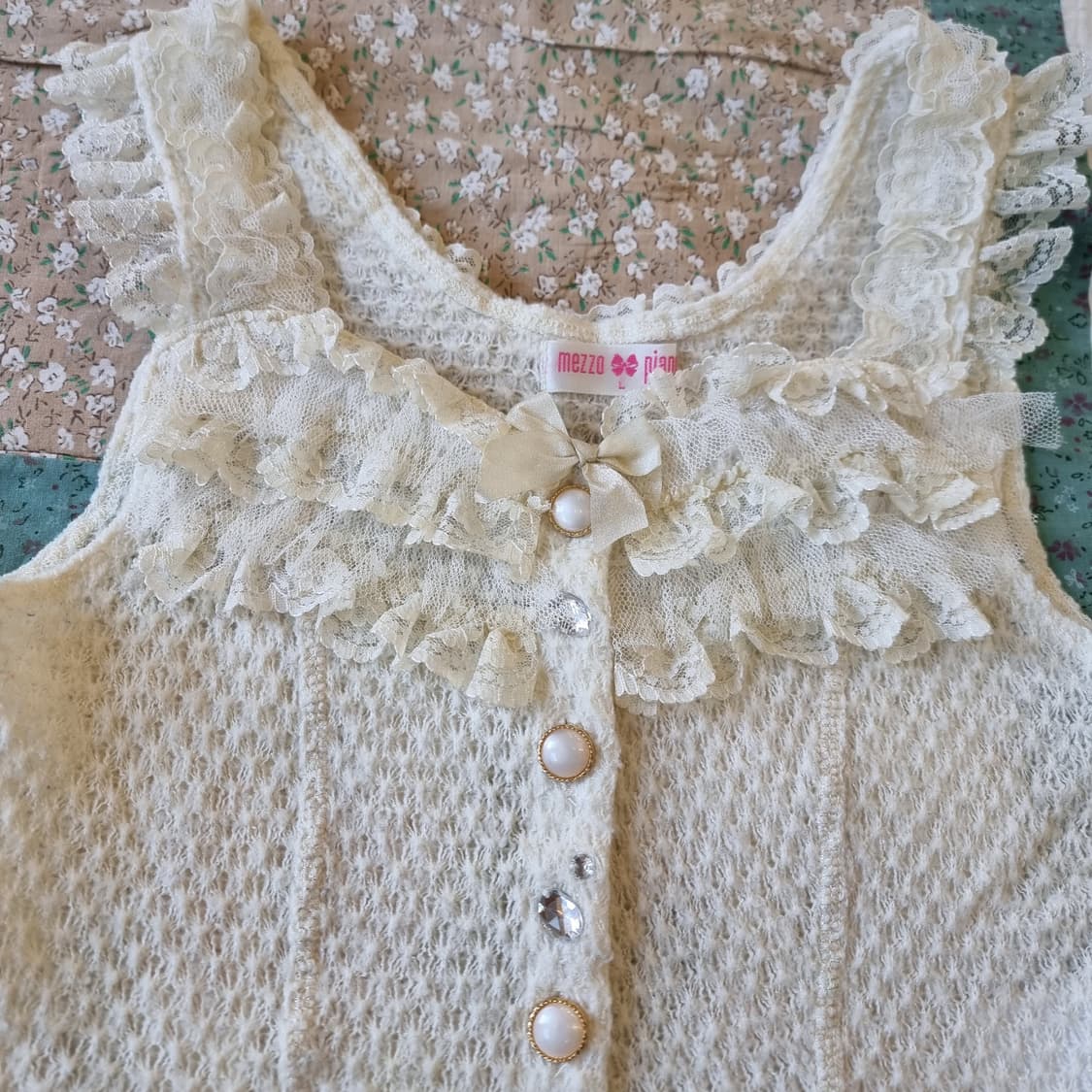 Mezzo Piano(메조피아노) 프릴 리본 펄버튼 레이스 상품이미지2