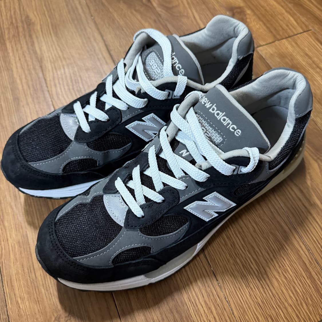 [280] 뉴발란스 992 메이드 인 USA 코어 블랙 그레이 상품이미지1