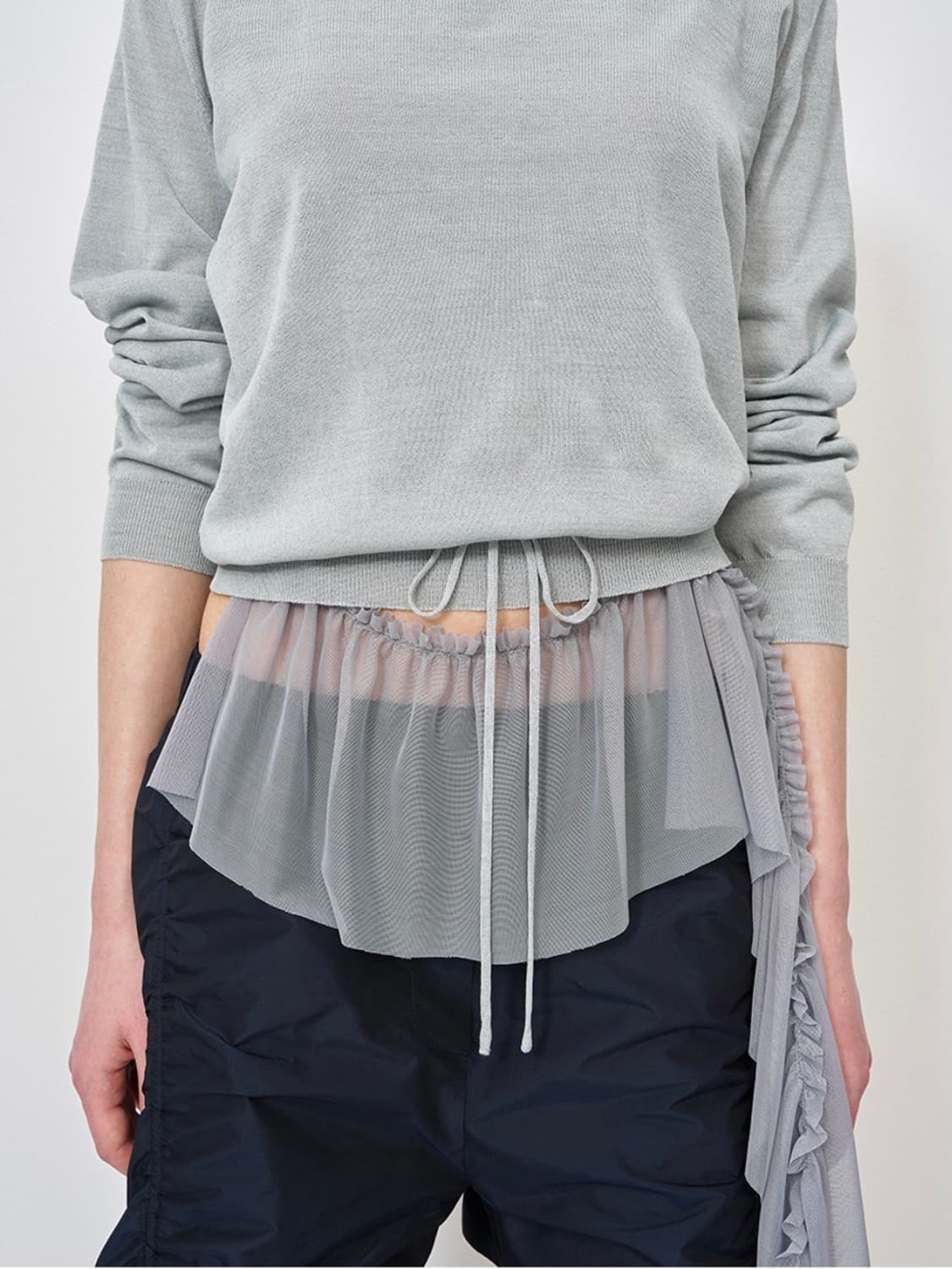 LCDC 메쉬 프릴 슬리브리스 탑 상품이미지2