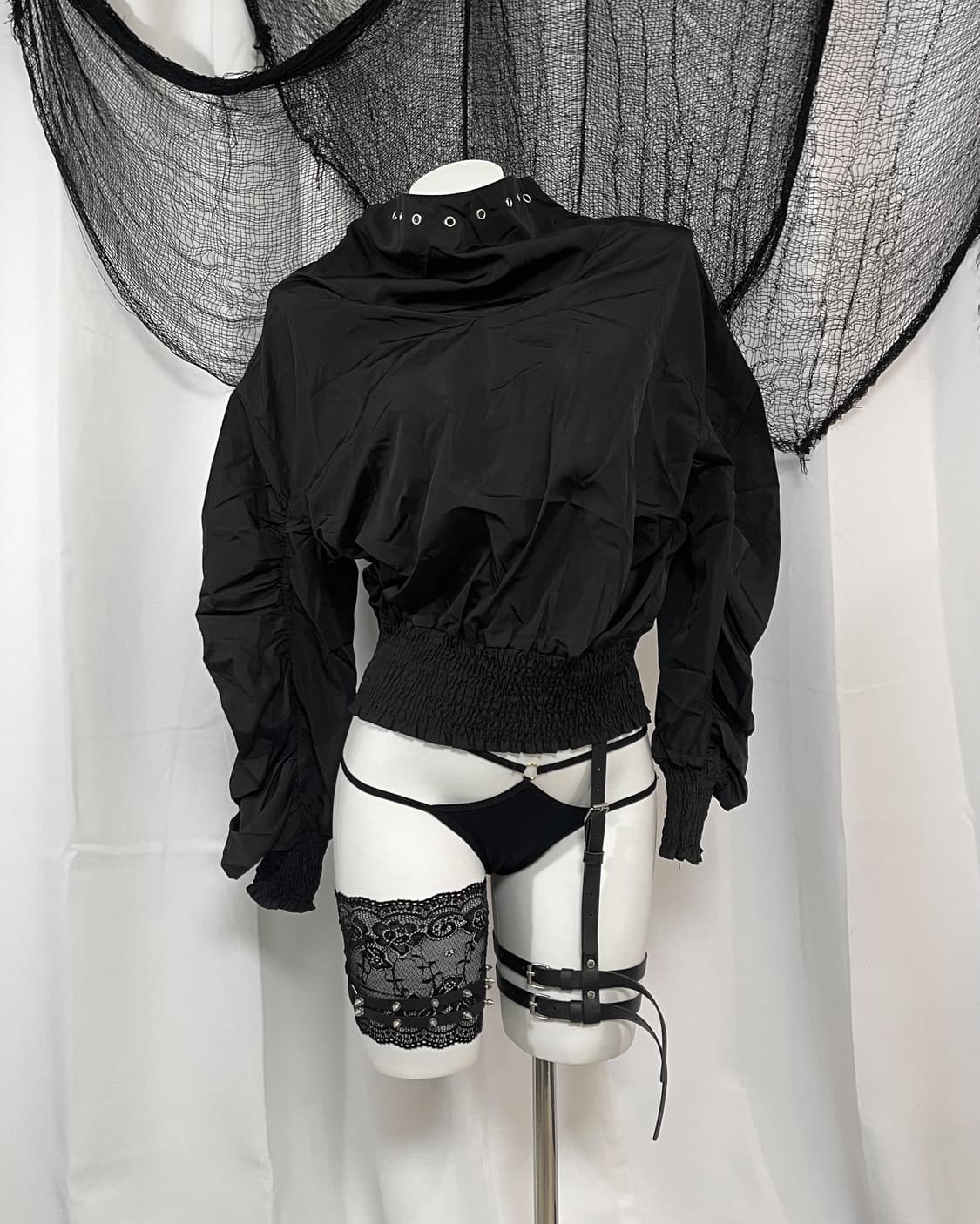black blouse 상품이미지1
