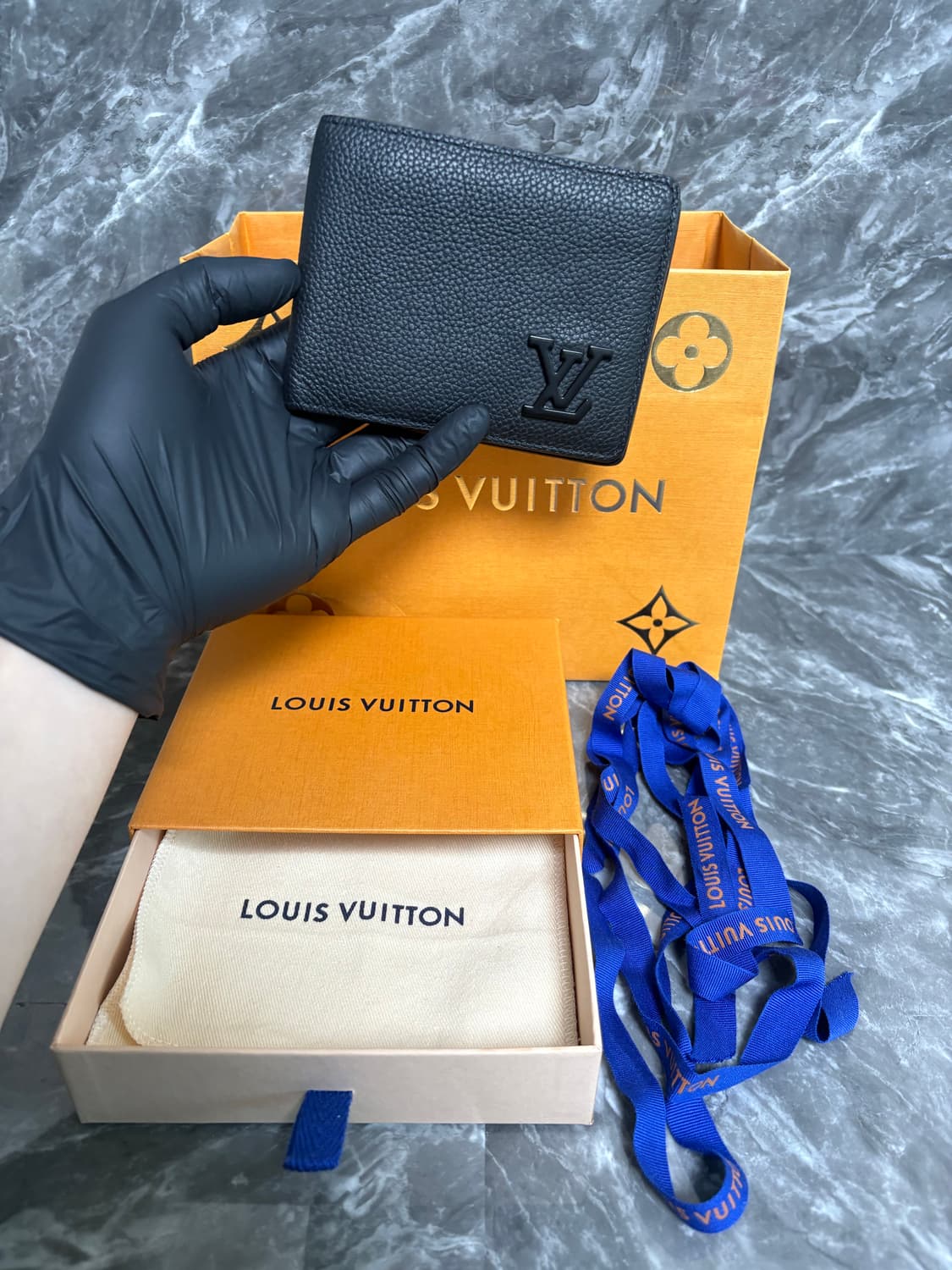 루이비통 에어로그램 반지갑 상품이미지1