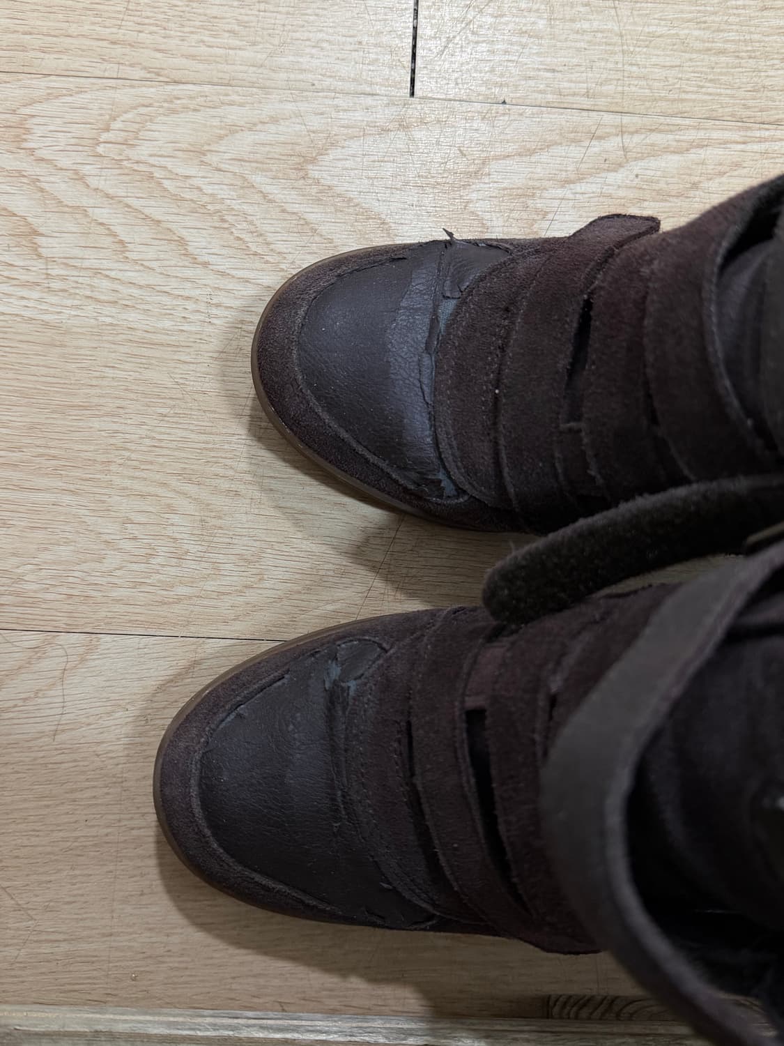 호킨스 웨지 벨크로 스니커즈 브라운 235 할인 마지막 상품이미지4