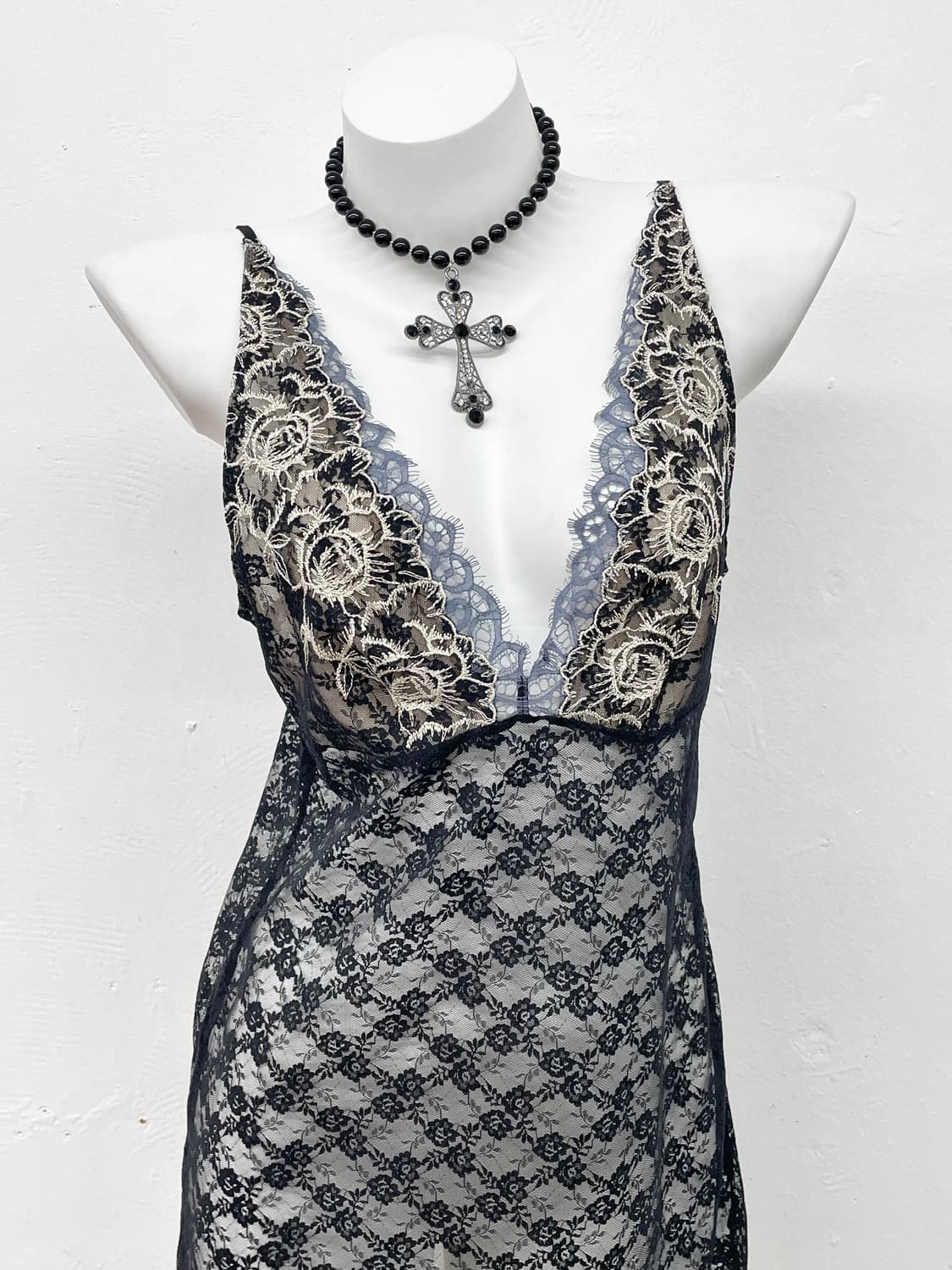 레이스 자수 디테일 슬립 상품이미지2