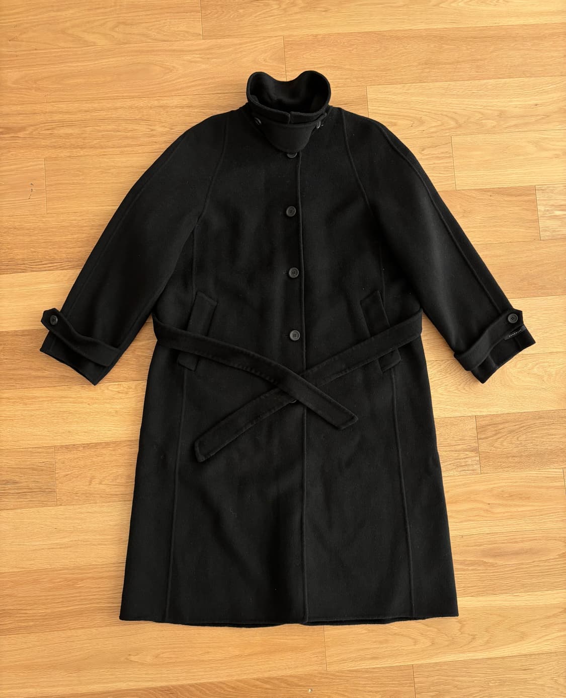 로엠 블랙 핸드메이드 벨티드 맥코트 M 상품이미지3