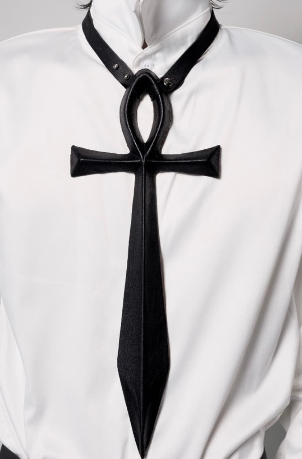 FENG REBORN LAMBSKIN LEATHER CRAVAT 상품이미지1