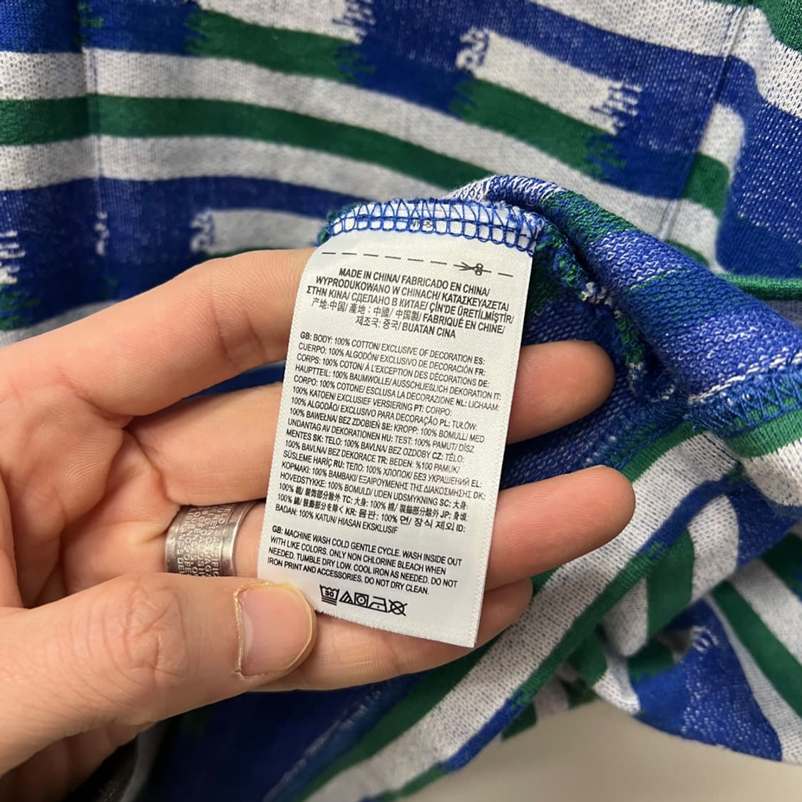 VANS 반스 얀 다이드 오버핏 반팔티 XL급 상품이미지4