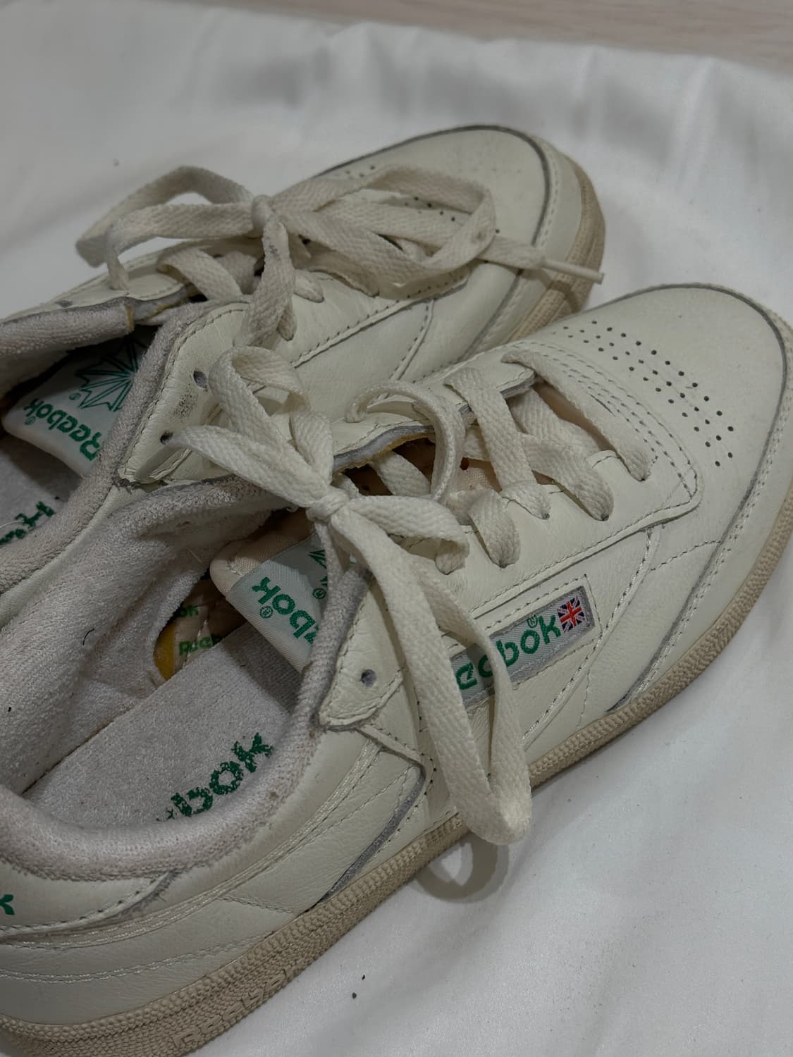 ‼️이사 처분합니다 (1-2회 착용) 리복 클럽 빈티지 레트로 스니커즈  상품이미지2