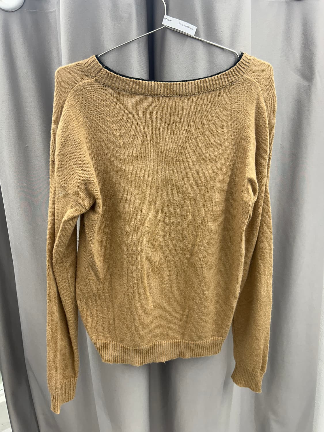 콧수염 라운드니트 상품이미지3