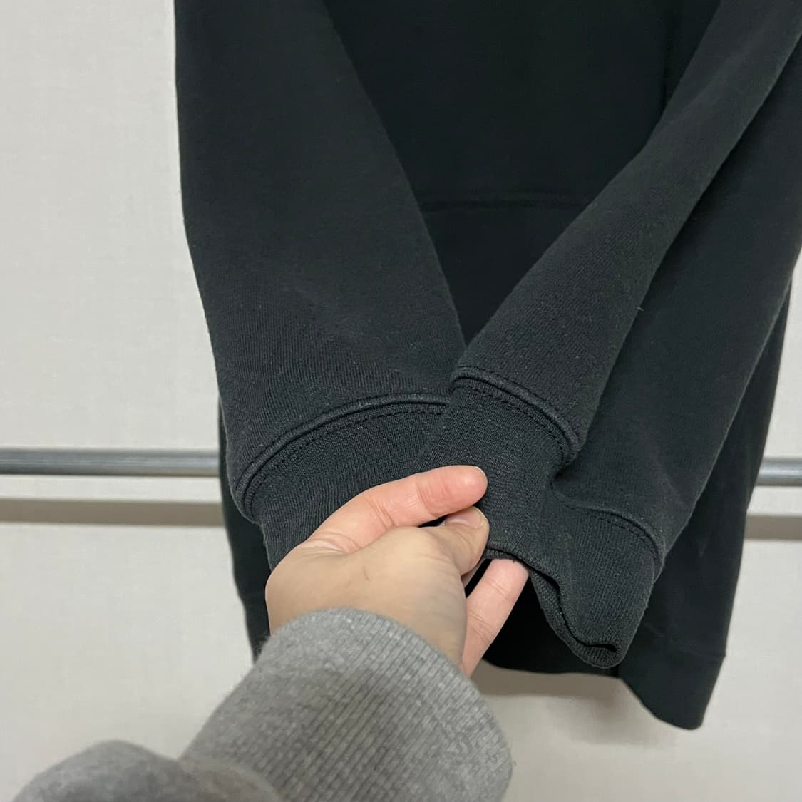 칼하트 블랙 기모 후드티 M 상품이미지5