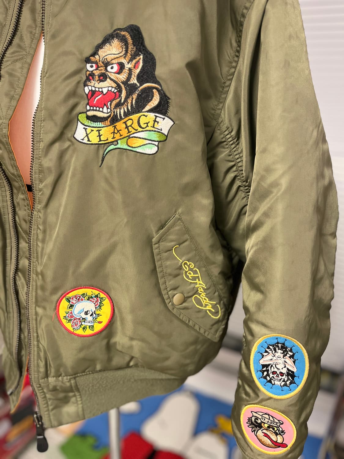 엑스라지 X 에드하디 양면 자수 MA-1 올리브자켓 L 상품이미지3