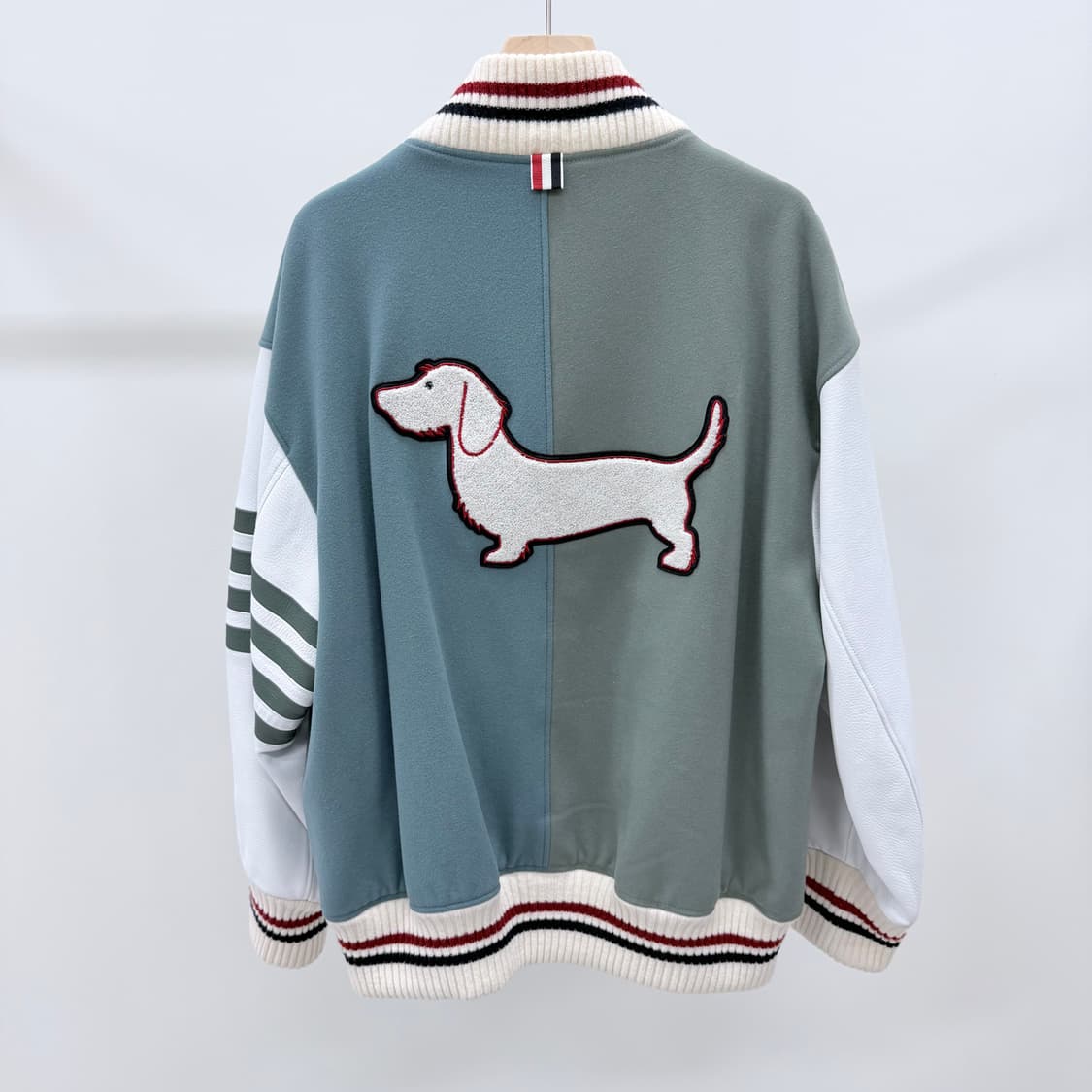 [A급/오버핏1] 톰브라운 사선완장 헥터 레더 바시티 블루종 봄버 자켓 상품이미지5