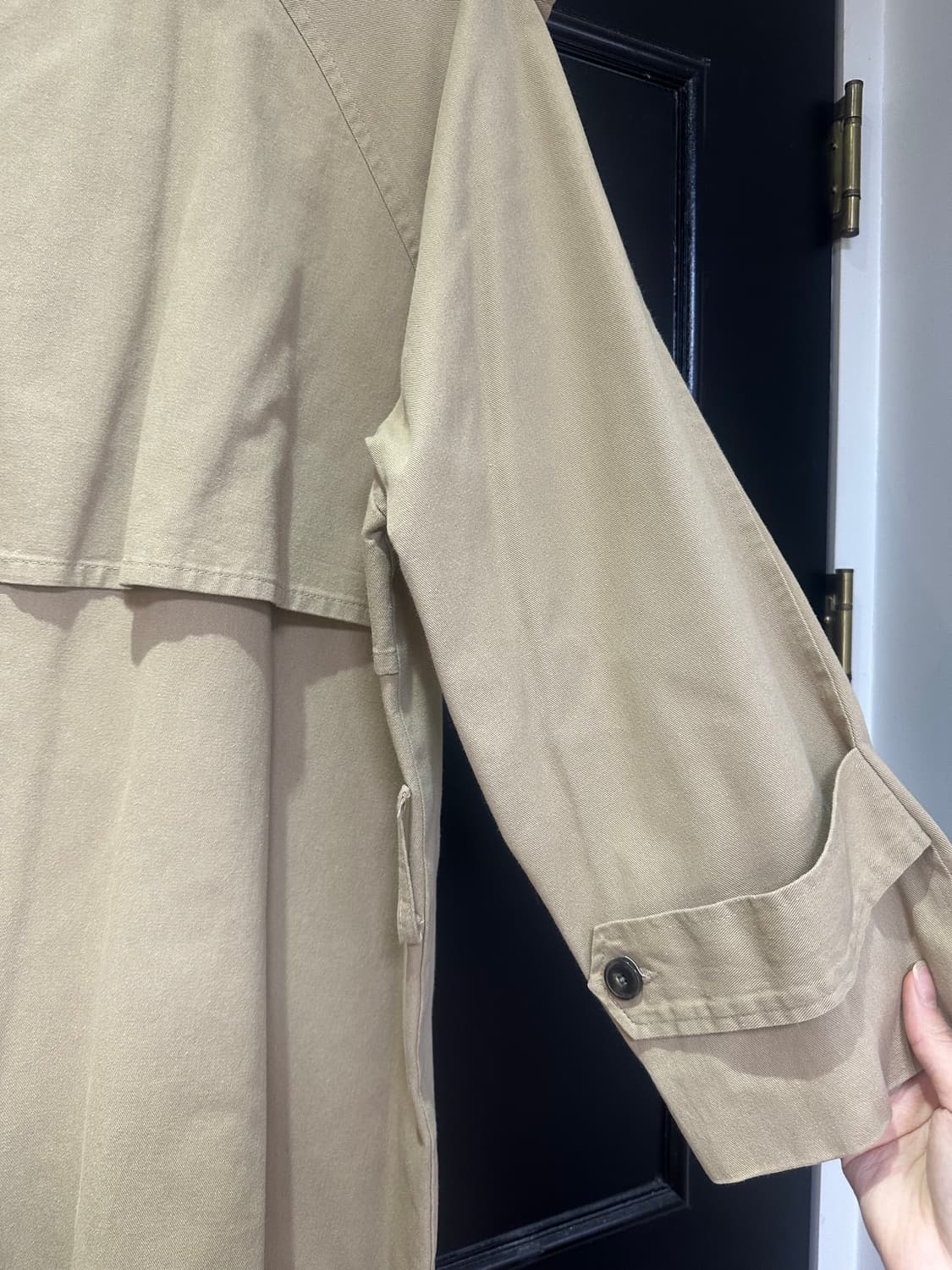 베이지 색상의 트렌치 코트 상품이미지4