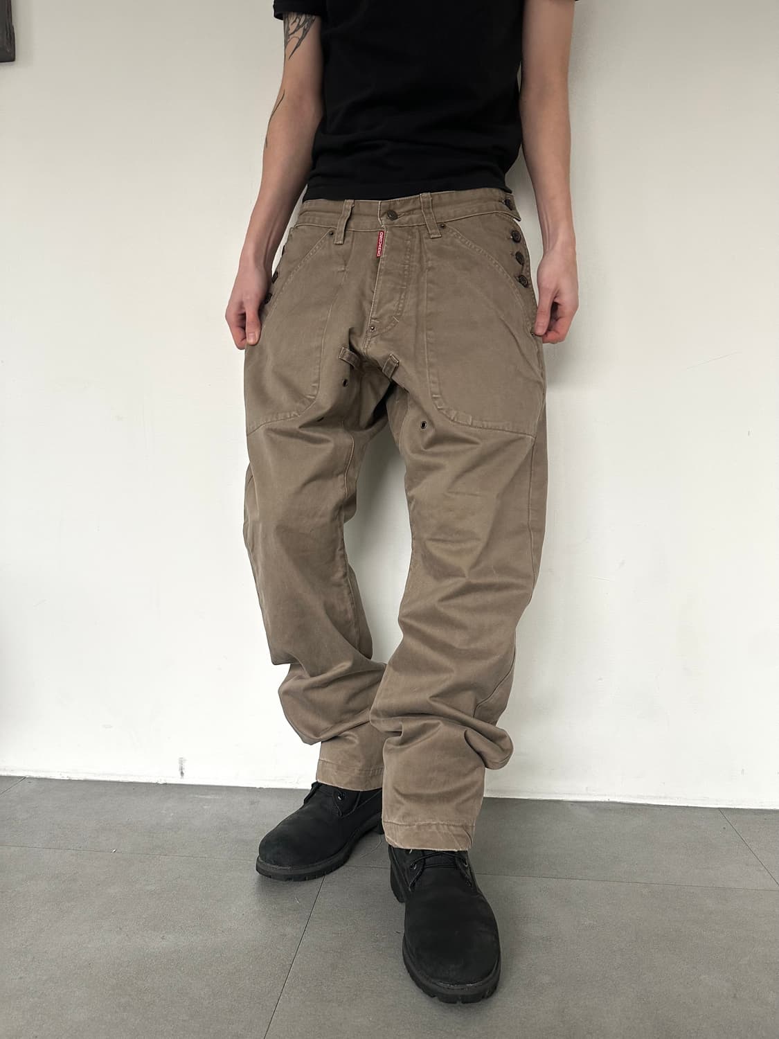 디스퀘어드 브라운 레이어드 포켓 워크팬츠 상품이미지1