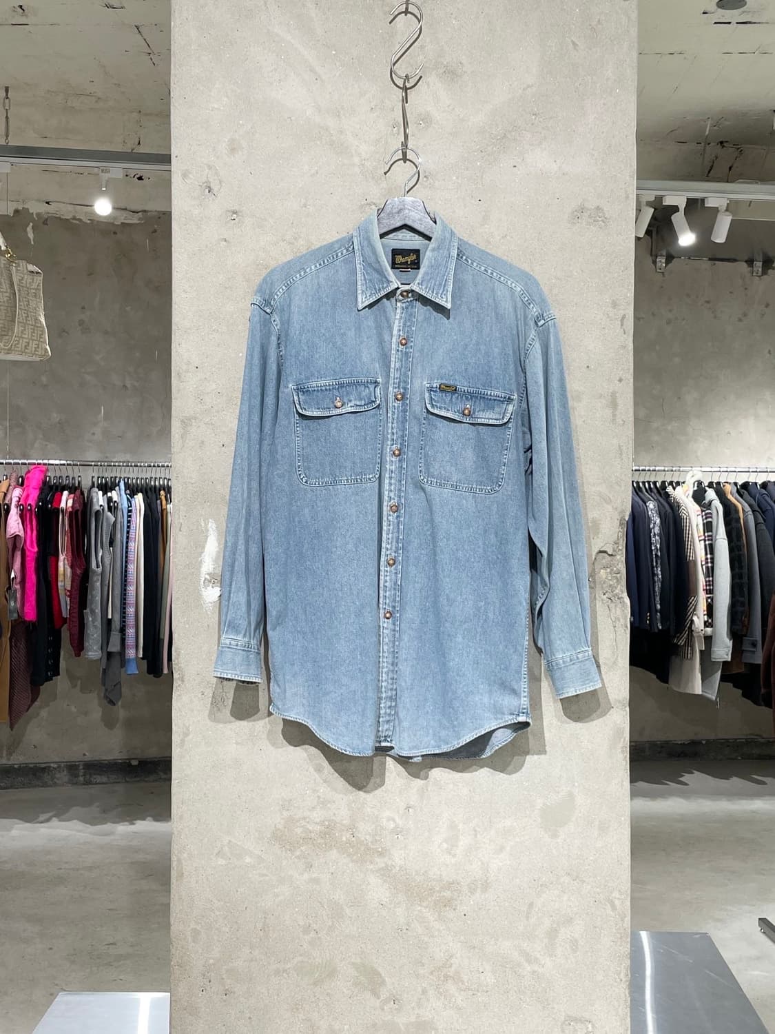 랭글러 연청 트윈 포켓 데님 셔츠 상품이미지1