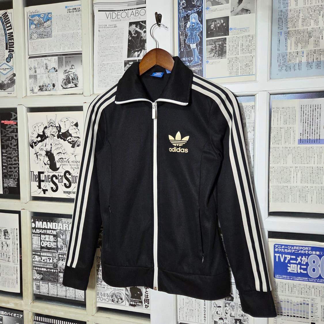 아디다스 유로파 블랙 슬림핏 져지 트랙탑 상품이미지1