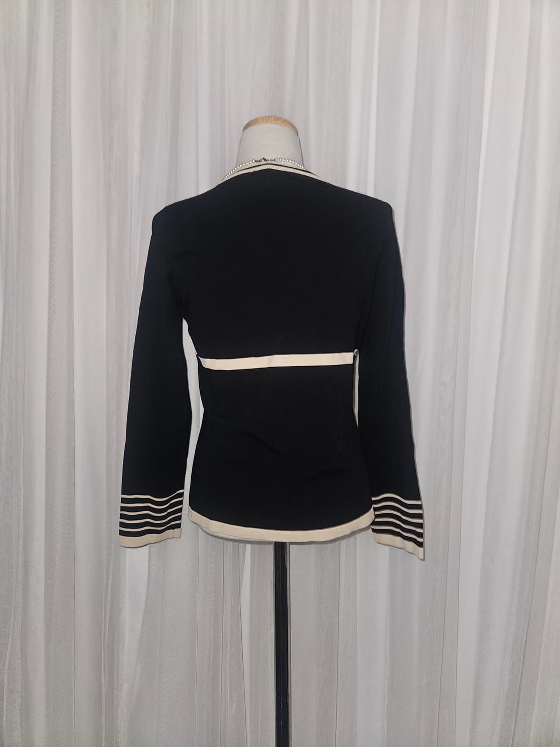 courreges 꾸레쥬 도트 네이비 히메 니트 상품이미지3