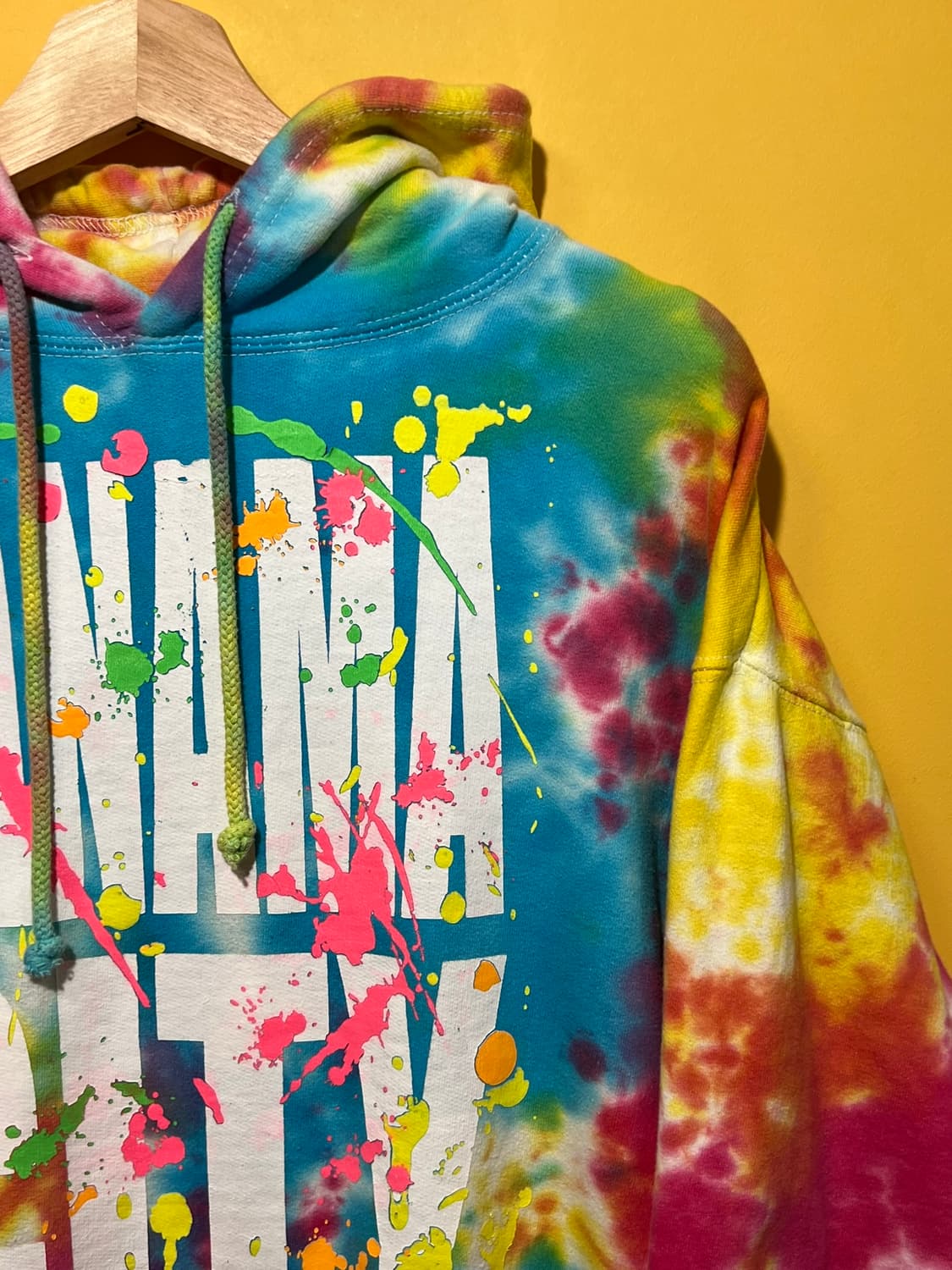 [L] 타이다이 파나마 시티 그래픽 후드 티셔츠 상품이미지2