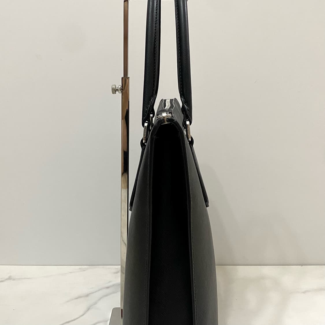 프라다 사피아노 레더 삼각로고 남성 토트백 서류가방 블랙 2VG078 상품이미지5