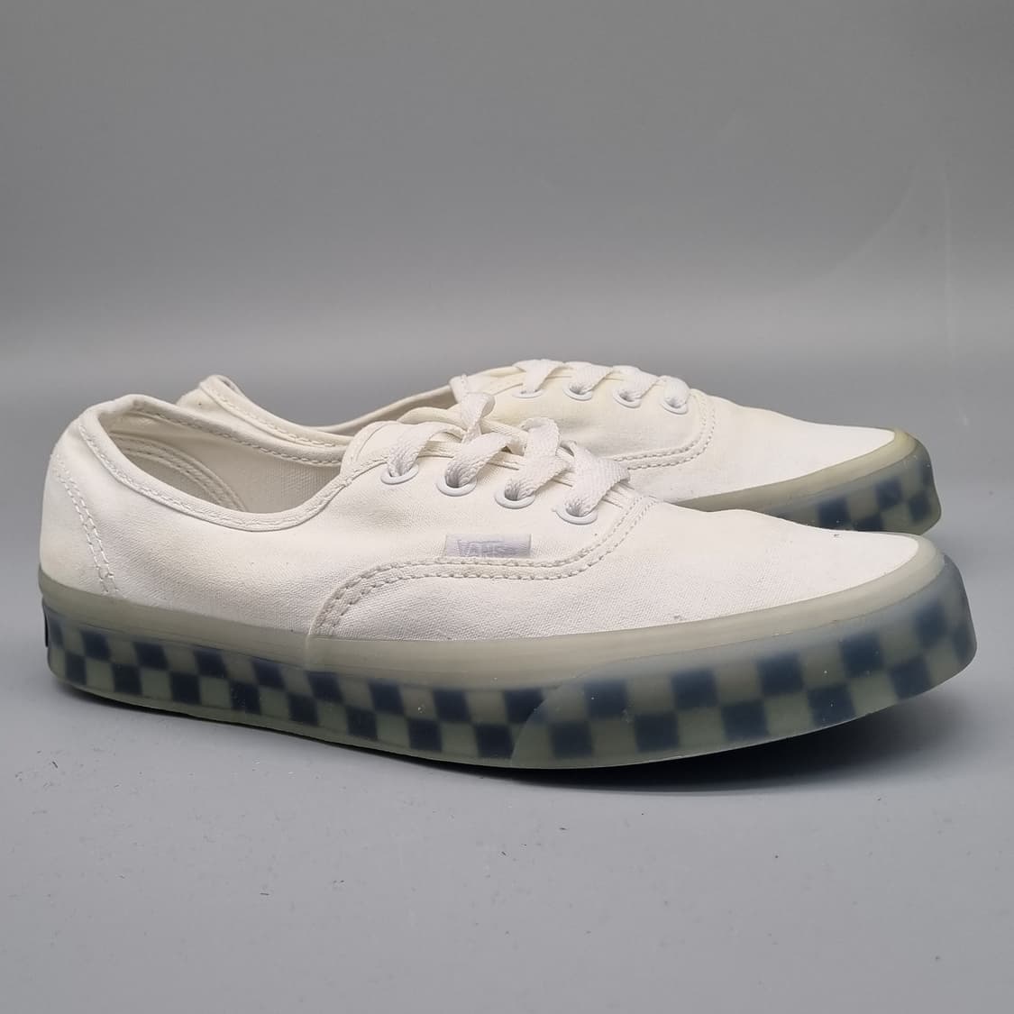 반스 트렌스루센트 여성스니커즈240 상품이미지1