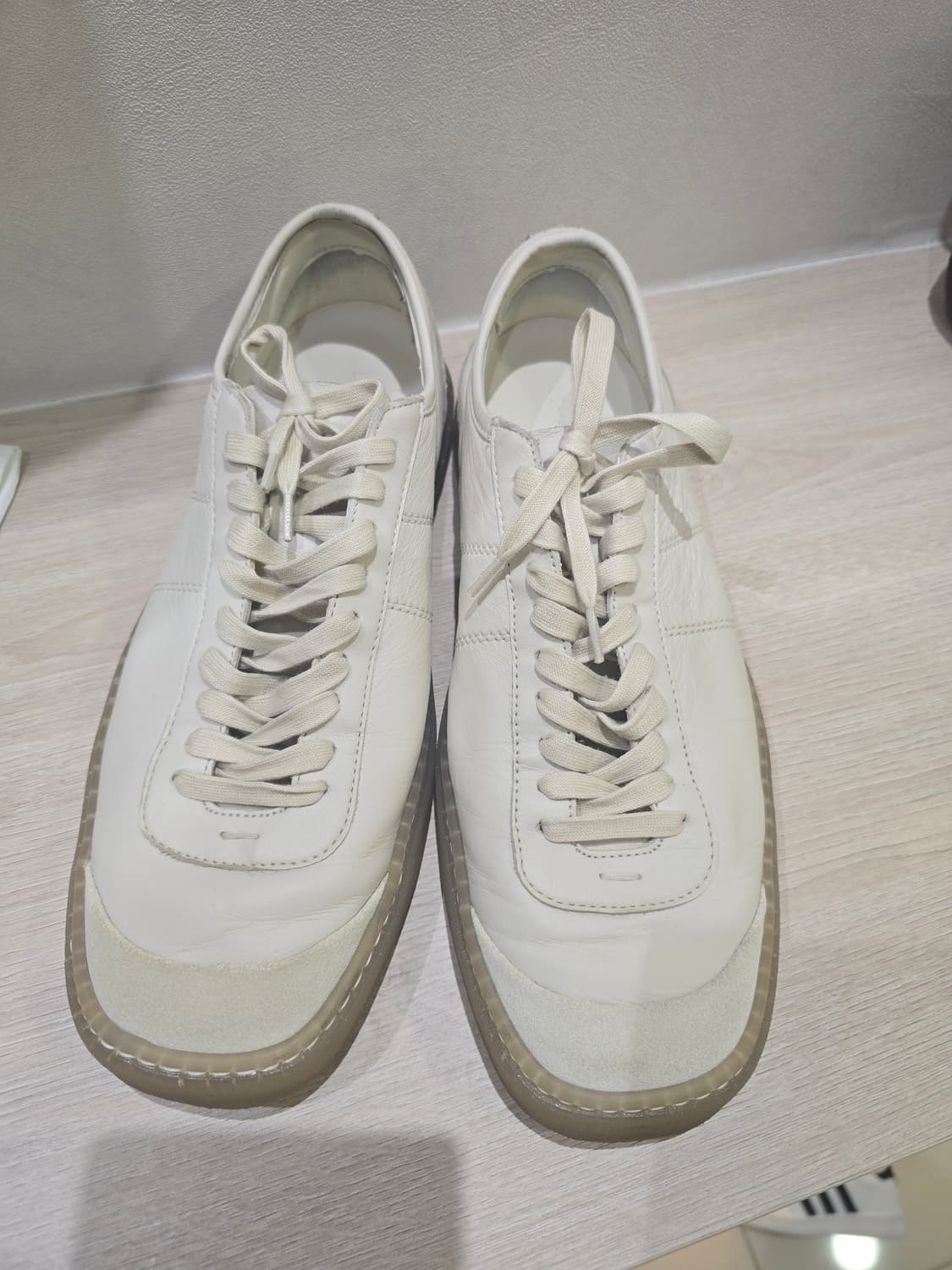 르메르 리놀륨 스니커즈 42 상품이미지2