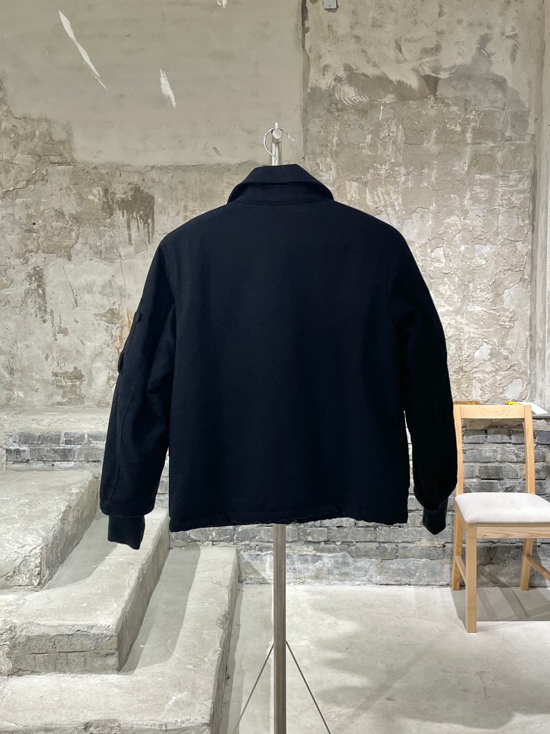 알파 인더스트리 블랙 cwu 쉐르파 라인드 유틸리티 봄버 자켓 상품이미지6