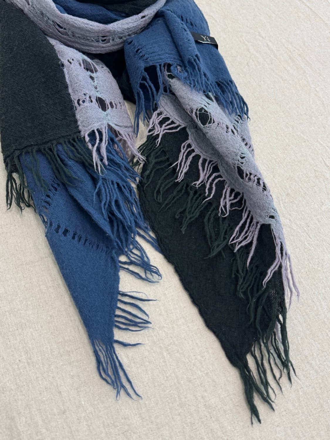 요지야마모토 트리플 레이어드 울 머플러 상품이미지4