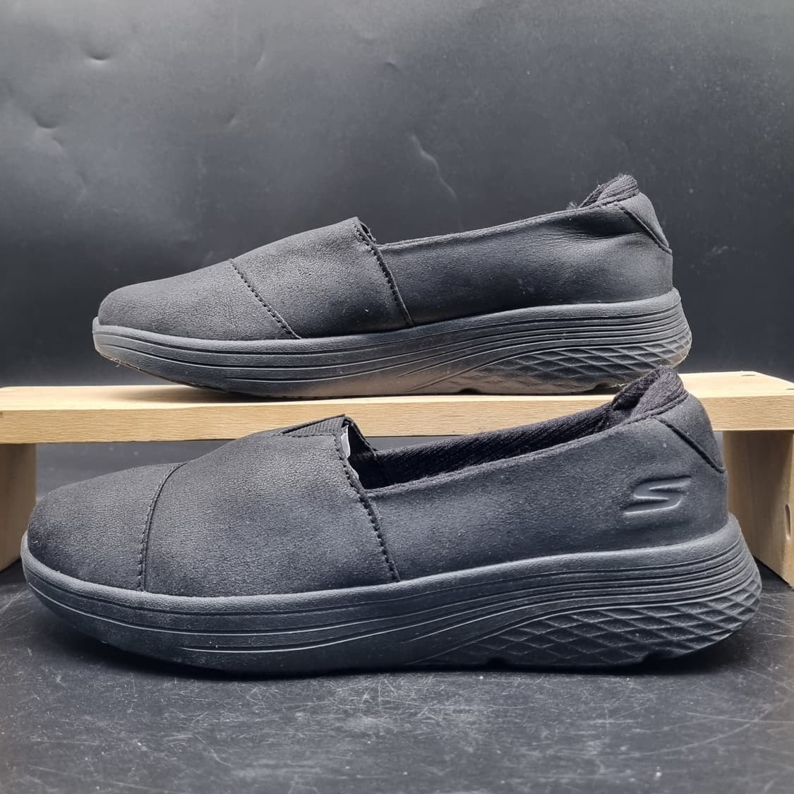 스케쳐스 고워크 남성 슬립온 실사이즈 255 상품이미지1