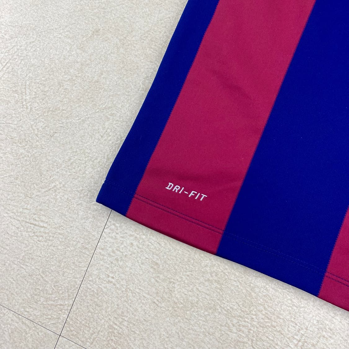 나이키 14-15 바르셀로나 홈 수아레즈 유니폼 (95) 상품이미지5