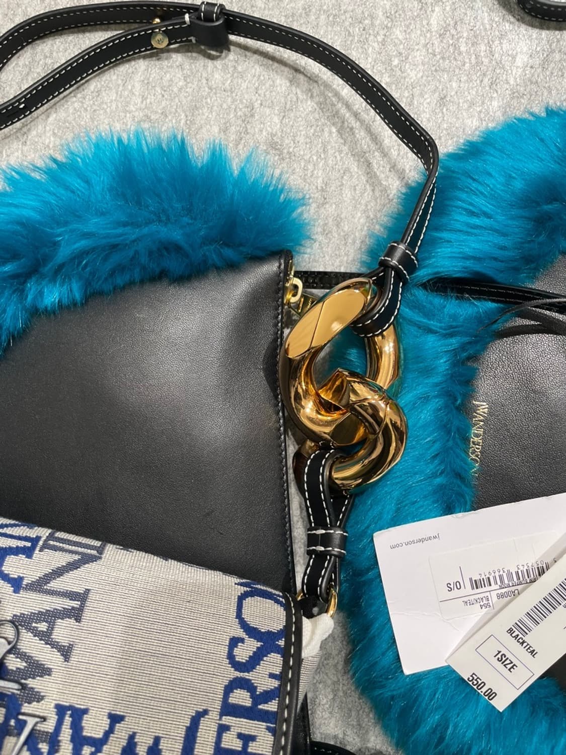 jw앤더슨 크로스백 상품이미지3