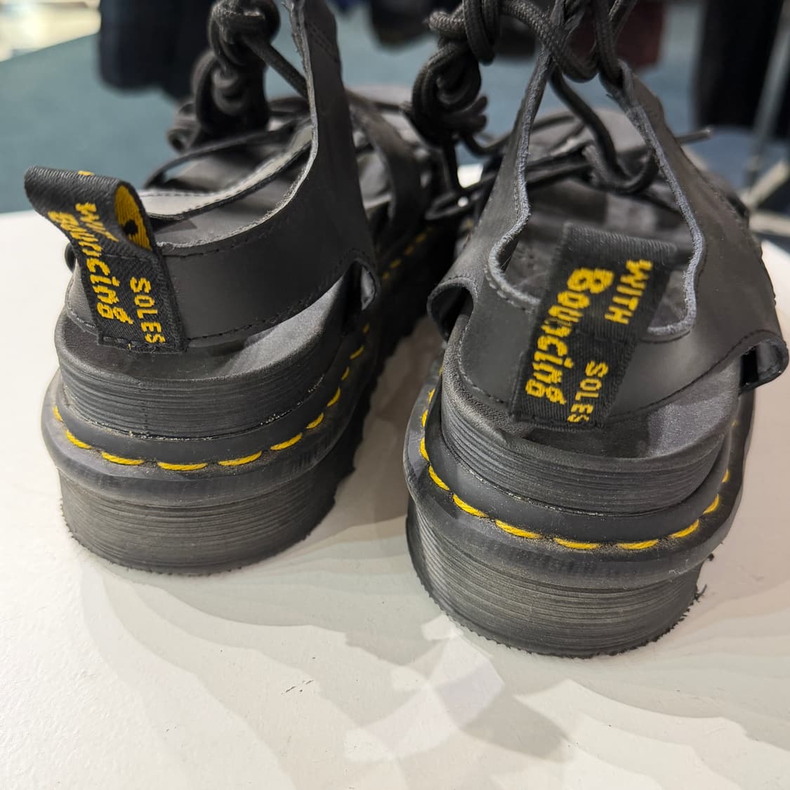 [250mm] 닥터마틴 나틸라 샌들 상품이미지3