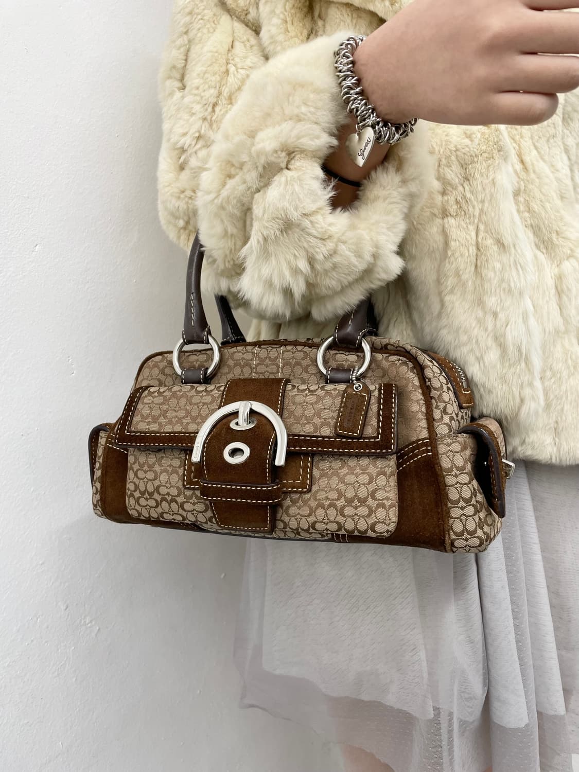 코치 자카드 시그니처 버클 포켓백 상품이미지3