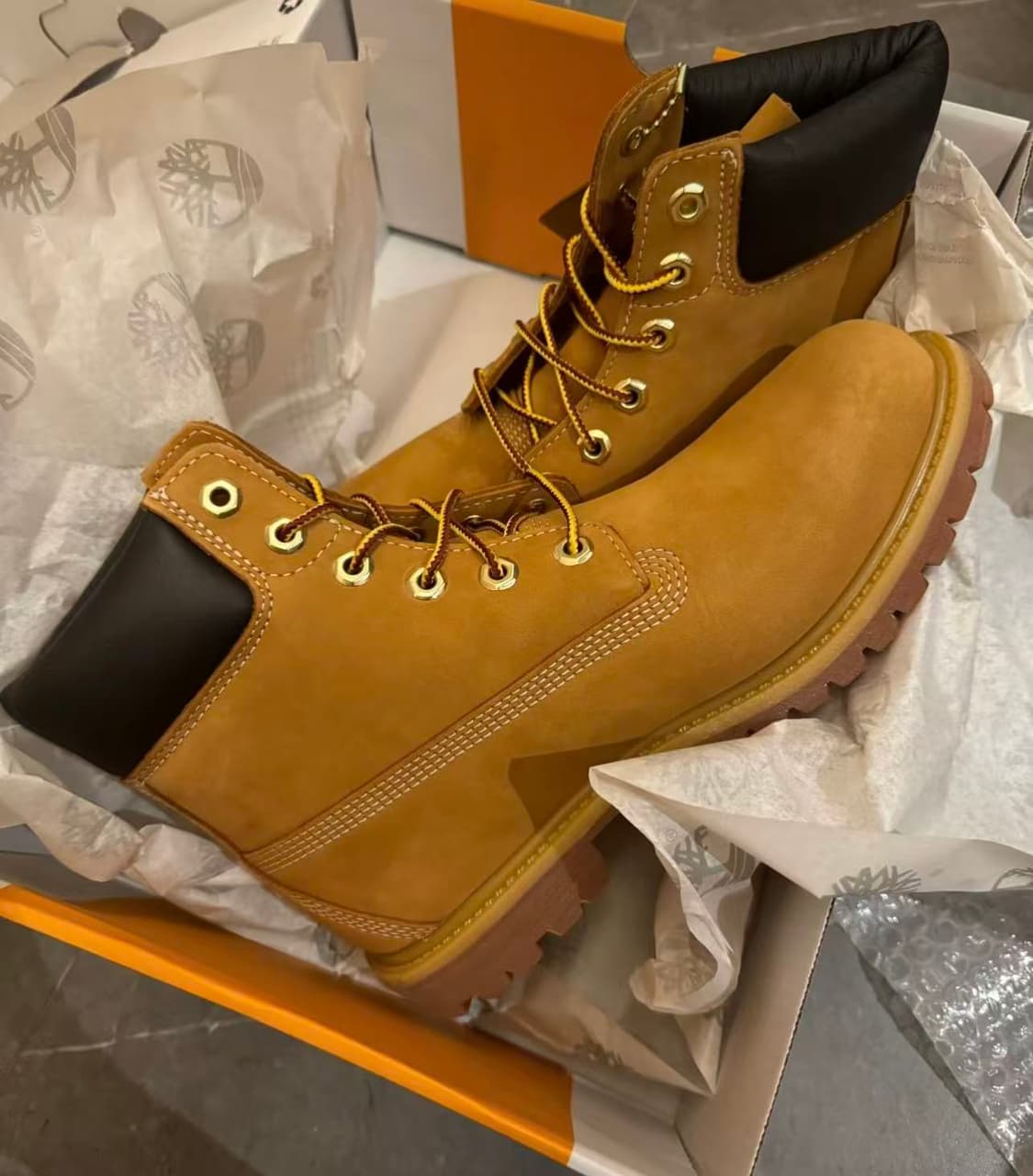 팀버랜드 프리미엄 6인치 워터프루프 부츠 위트 누벅 265mm 상품이미지2