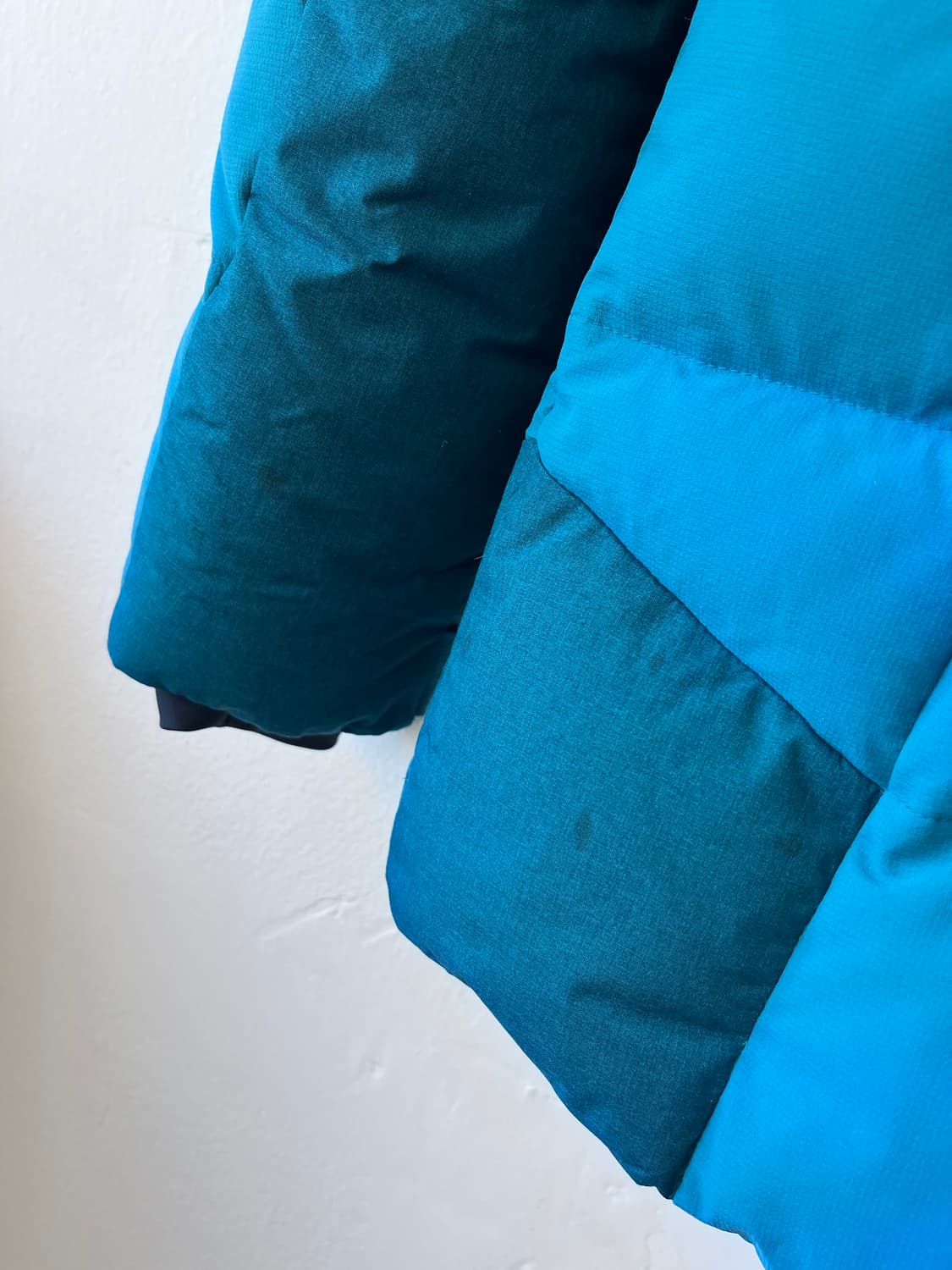 살로몬 남성 블루구스다운패딩 105사이즈 상품이미지8