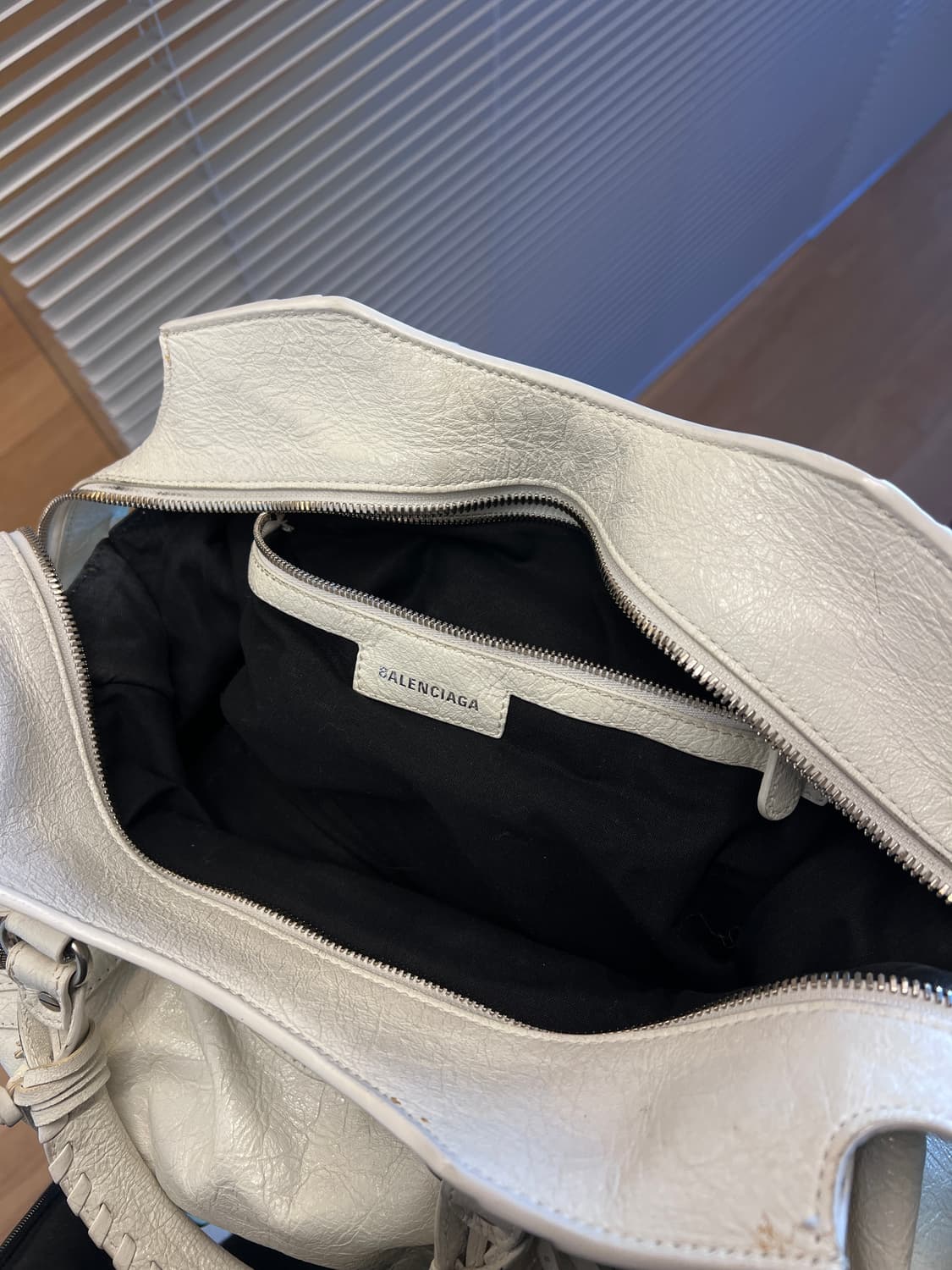 발렌시아가 네오 카골 스몰 백 상품이미지7