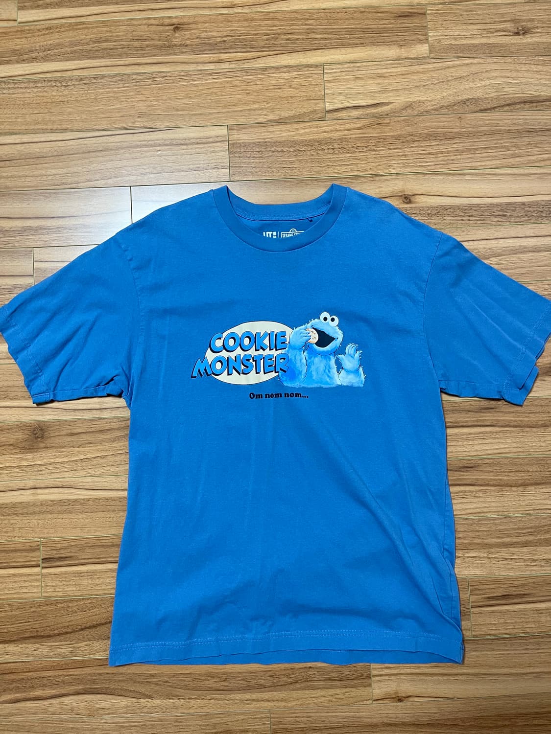 유니클로 UT 쿠키몬스터 티셔츠 상품이미지1