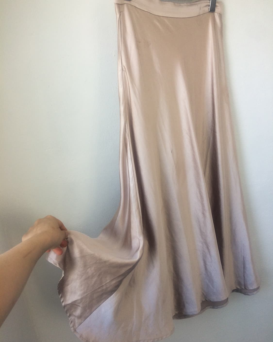 Glossy long skirt 상품이미지2