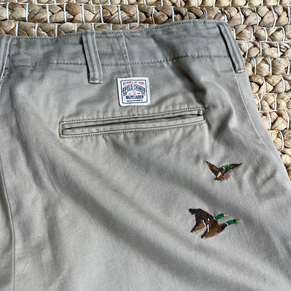 폴로 랄프로렌 청둥오리 엠브로이드 치노 팬츠 상품이미지4