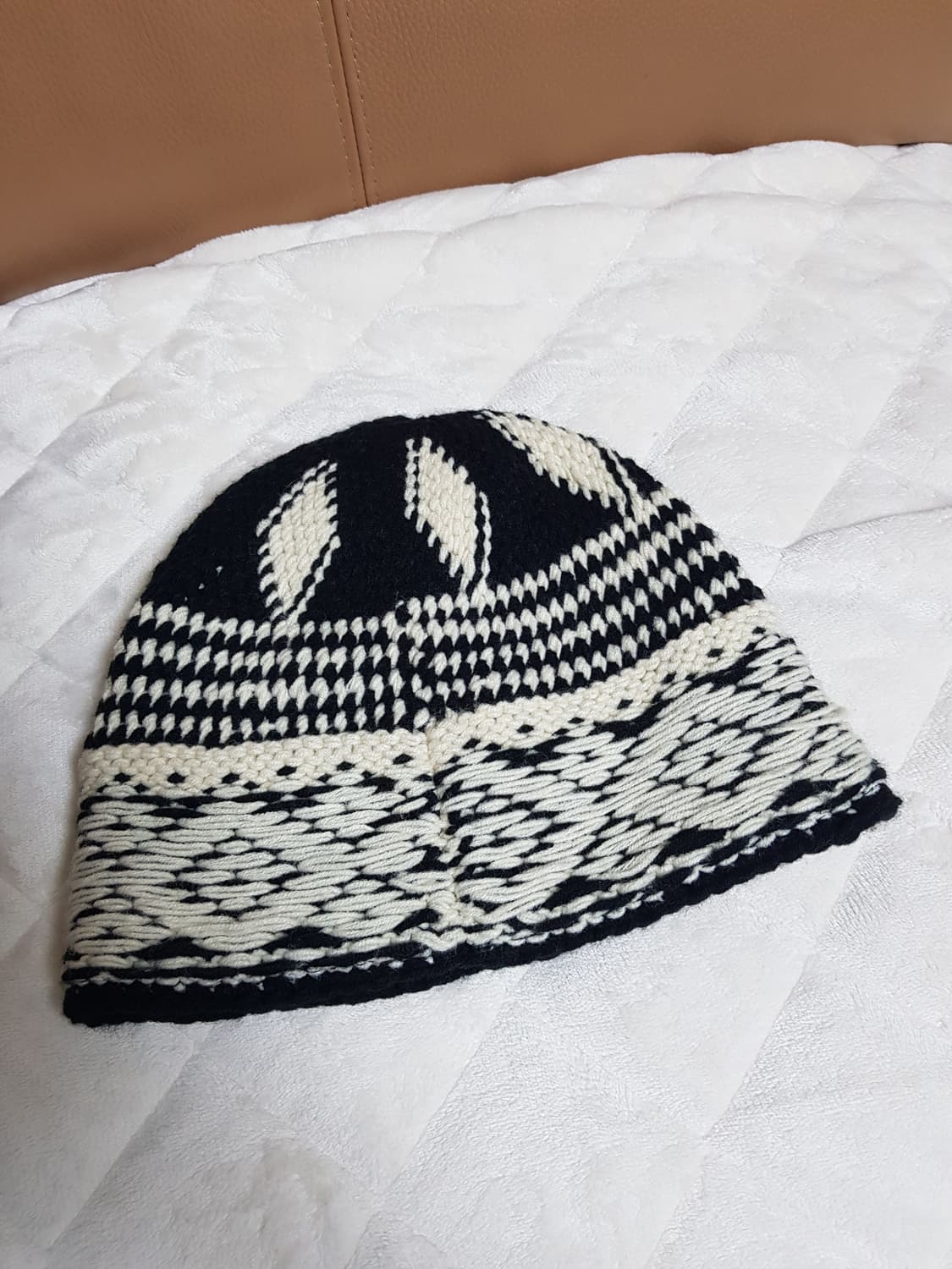 슈프림 다이아몬드 비니 모자 블랙 24FW 상품이미지2