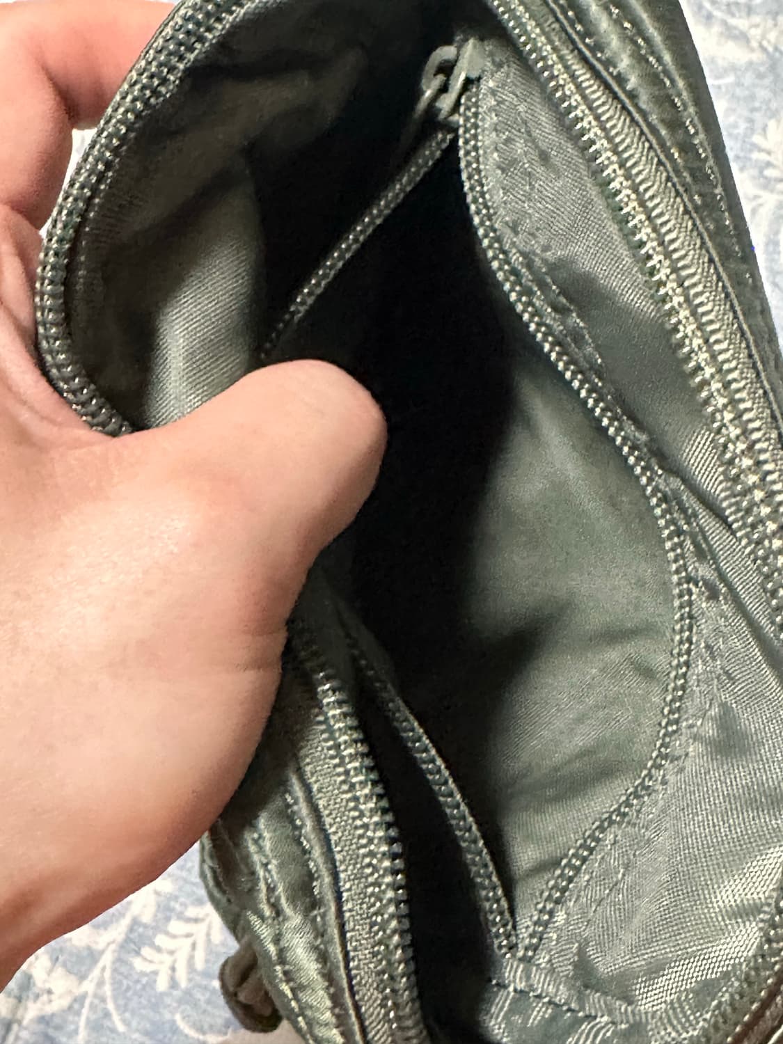 이스트팩x네이버후드 크로스백 카키 상품이미지7