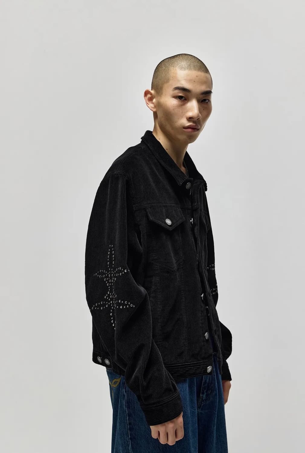 서피스에디션 - 코듀로이 스터드 트러커 자켓(블랙/L) 상품이미지2
