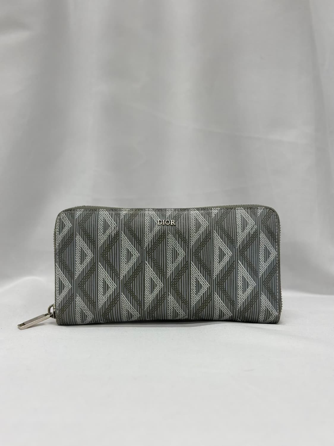 디올 CD다이아몬드 지퍼돌이지갑 그레이 상품이미지2