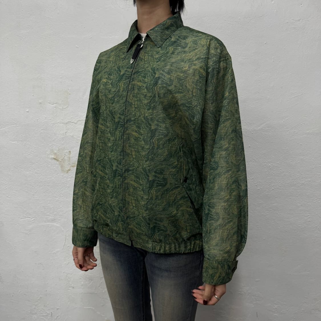 토가 비릴리스(TOGA VIRILIS) 그린 매쉬 마블 프린트 블루종 상품이미지1