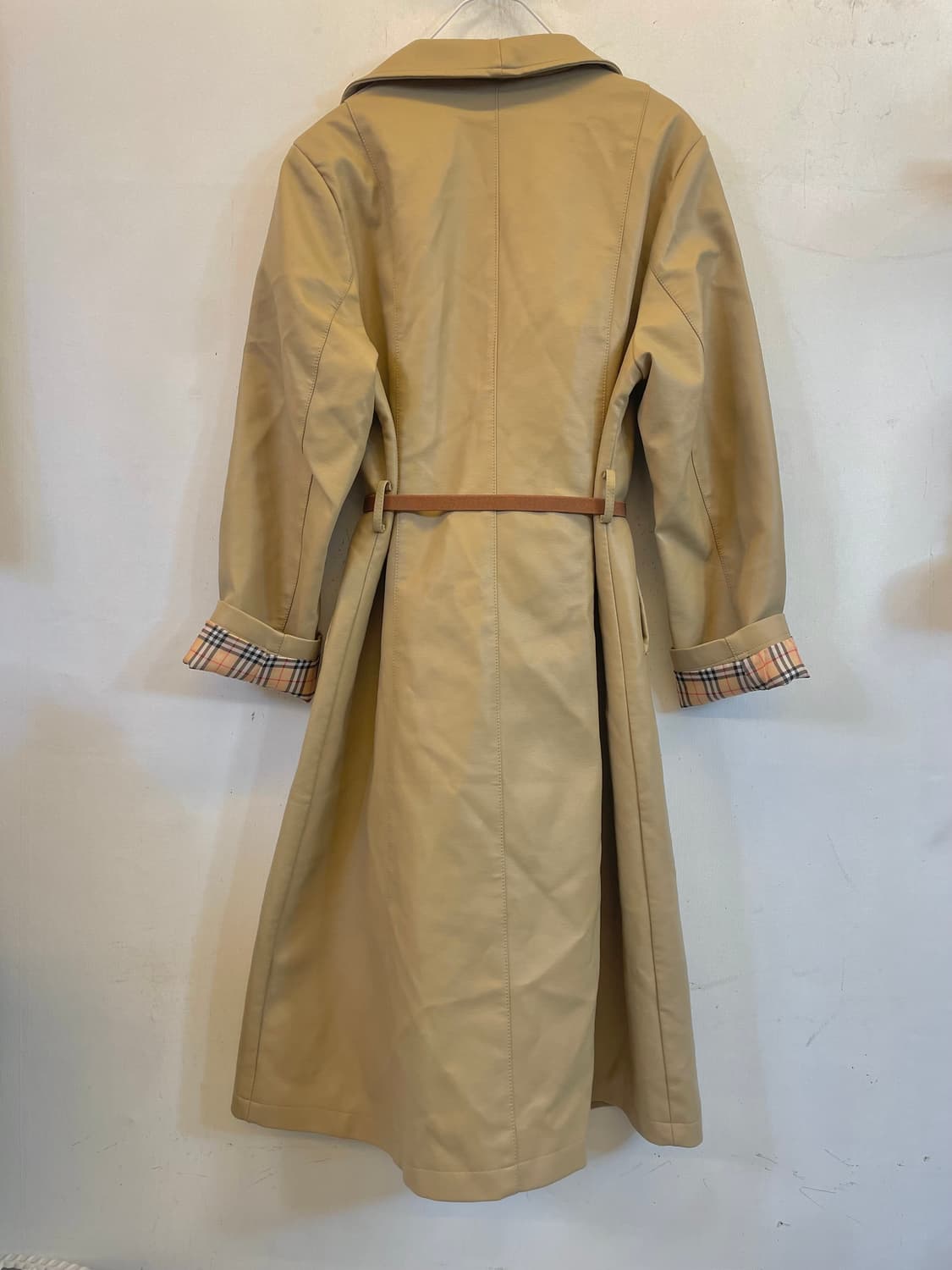수입 베이지 레더 롱코트 인조가죽 트렌치롱코트 하객룩데일리룩데이트룩출근룩 상품이미지4
