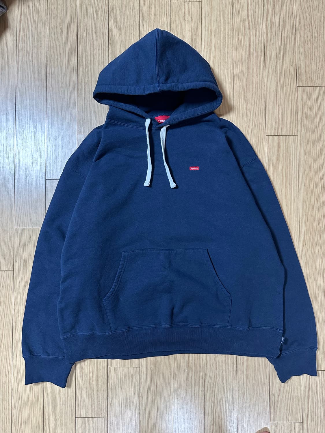슈프림 스몰 박스 후드 스웨트셔츠 네이비  상품이미지1