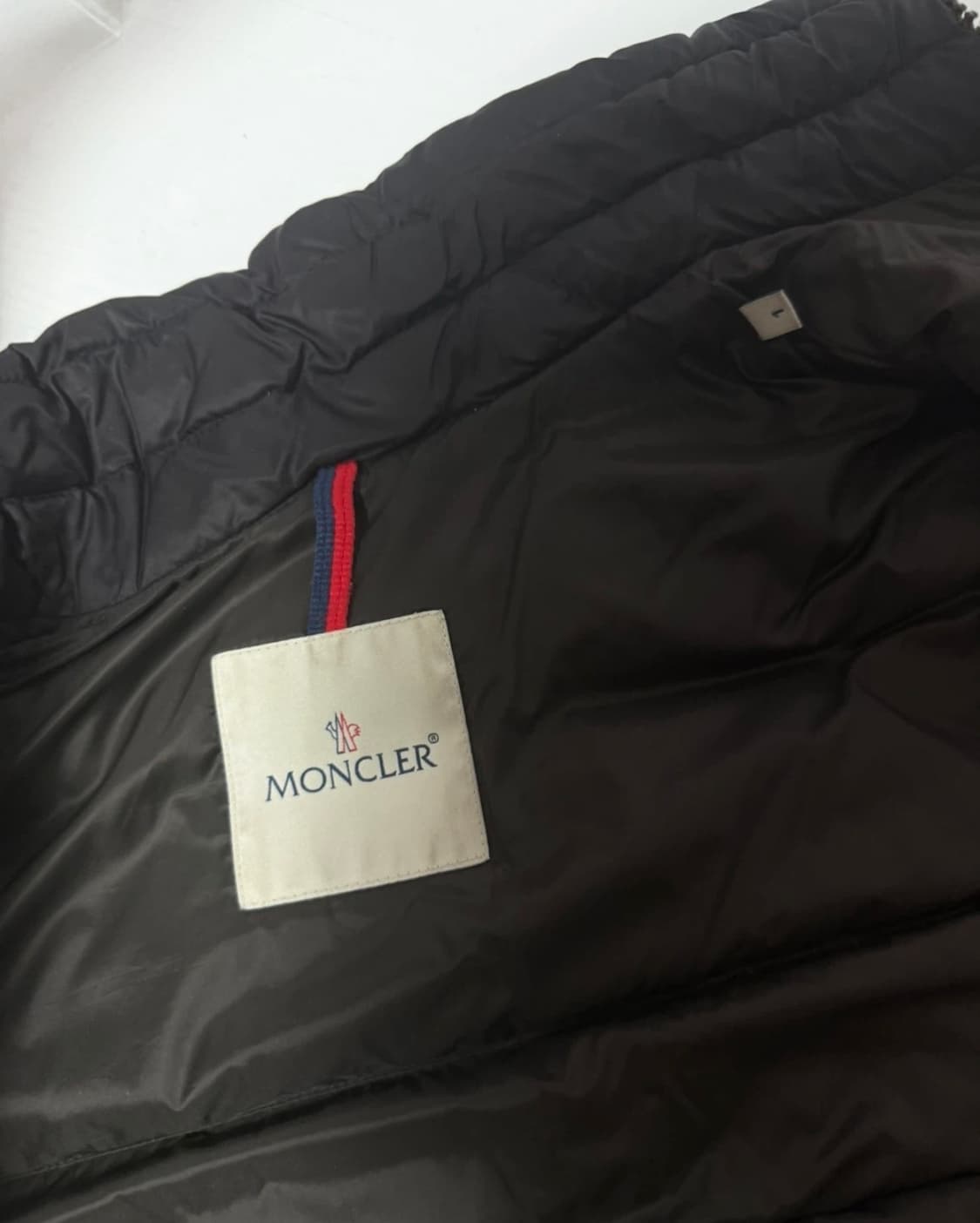 정품 몽클레어 패딩 (사이즈 1) 상품이미지2