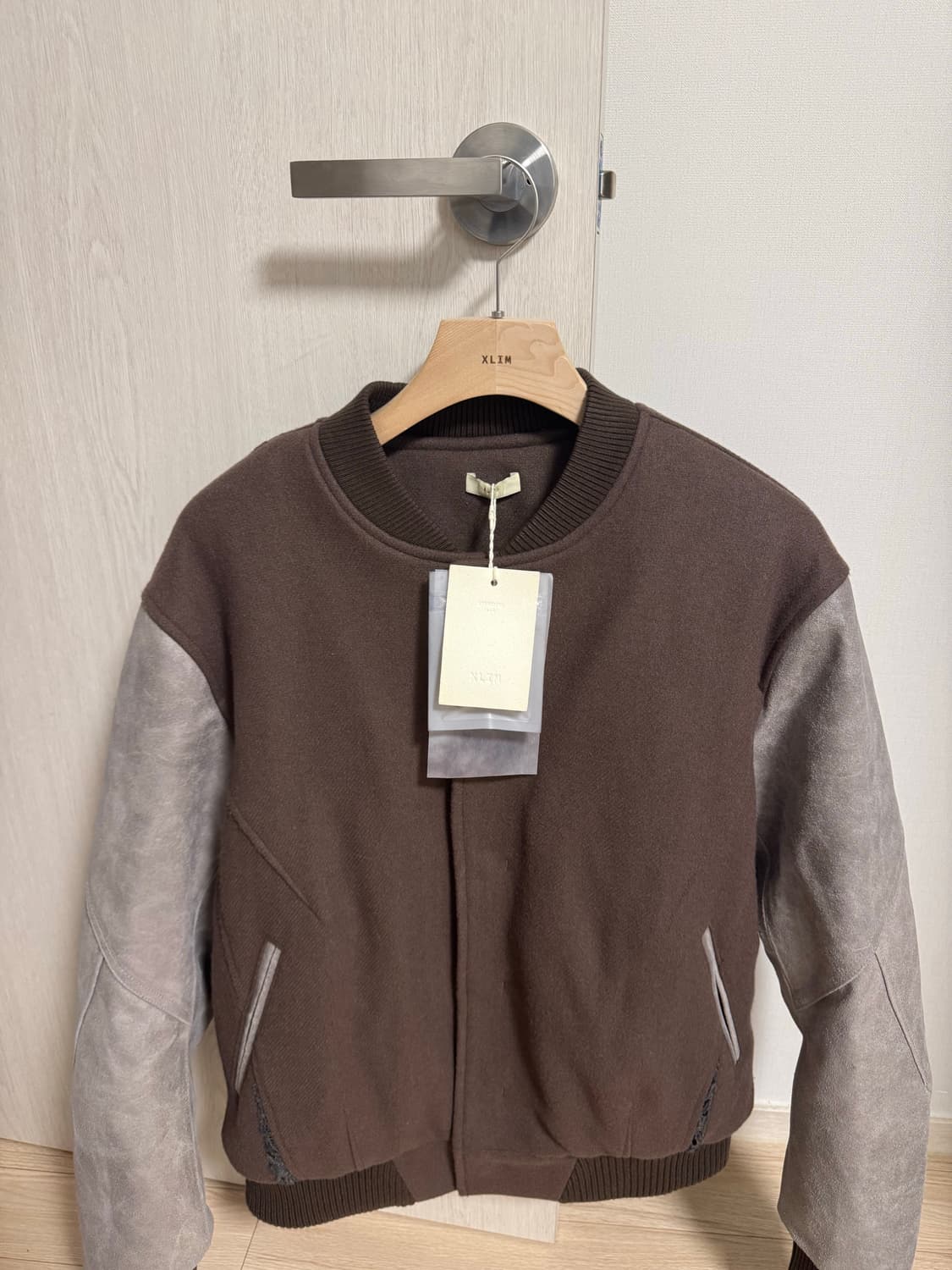 XLIM ep.8 바시티 자켓 브라운 M 새상품 상품이미지1