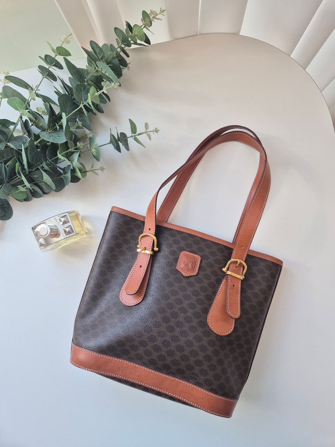 셀린느 마카담 트리옹프 토트백 숄더백 상품이미지1