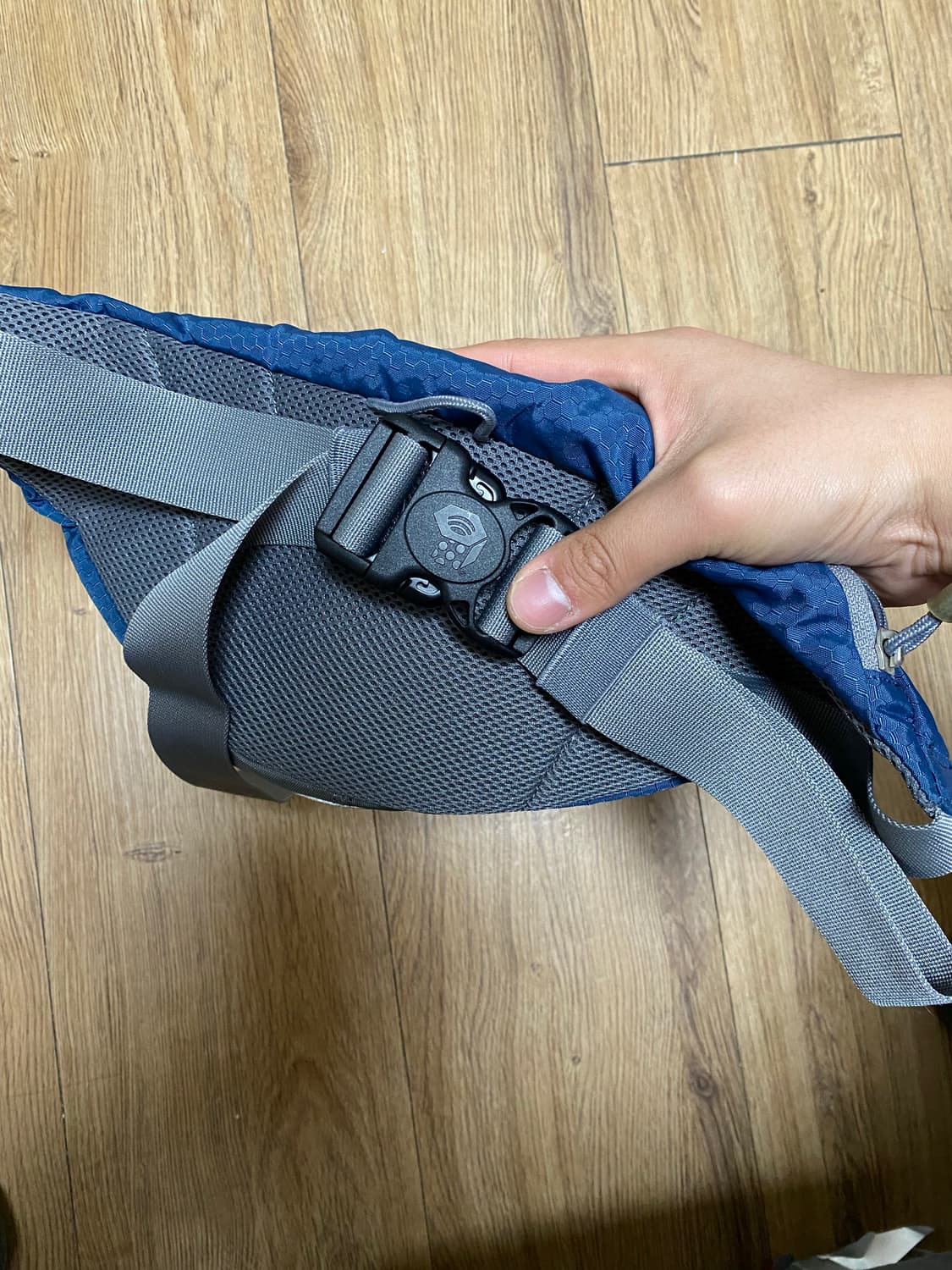 고프코어 마운틴 하드웨어 색  상품이미지4